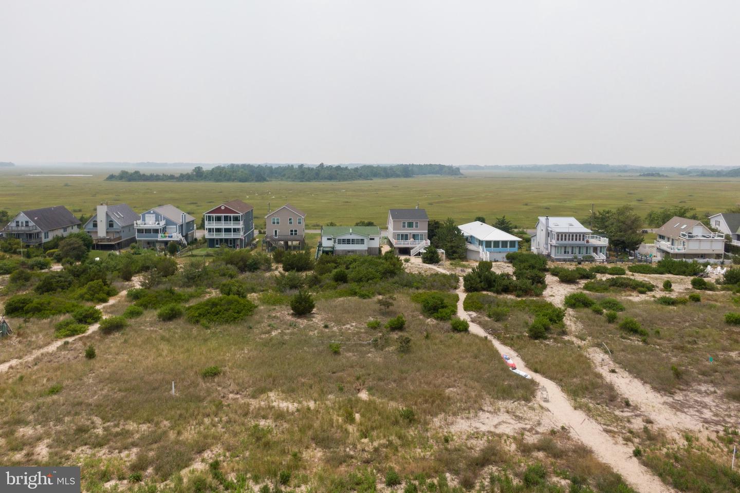 581 Bay Ave Property Photo 11
