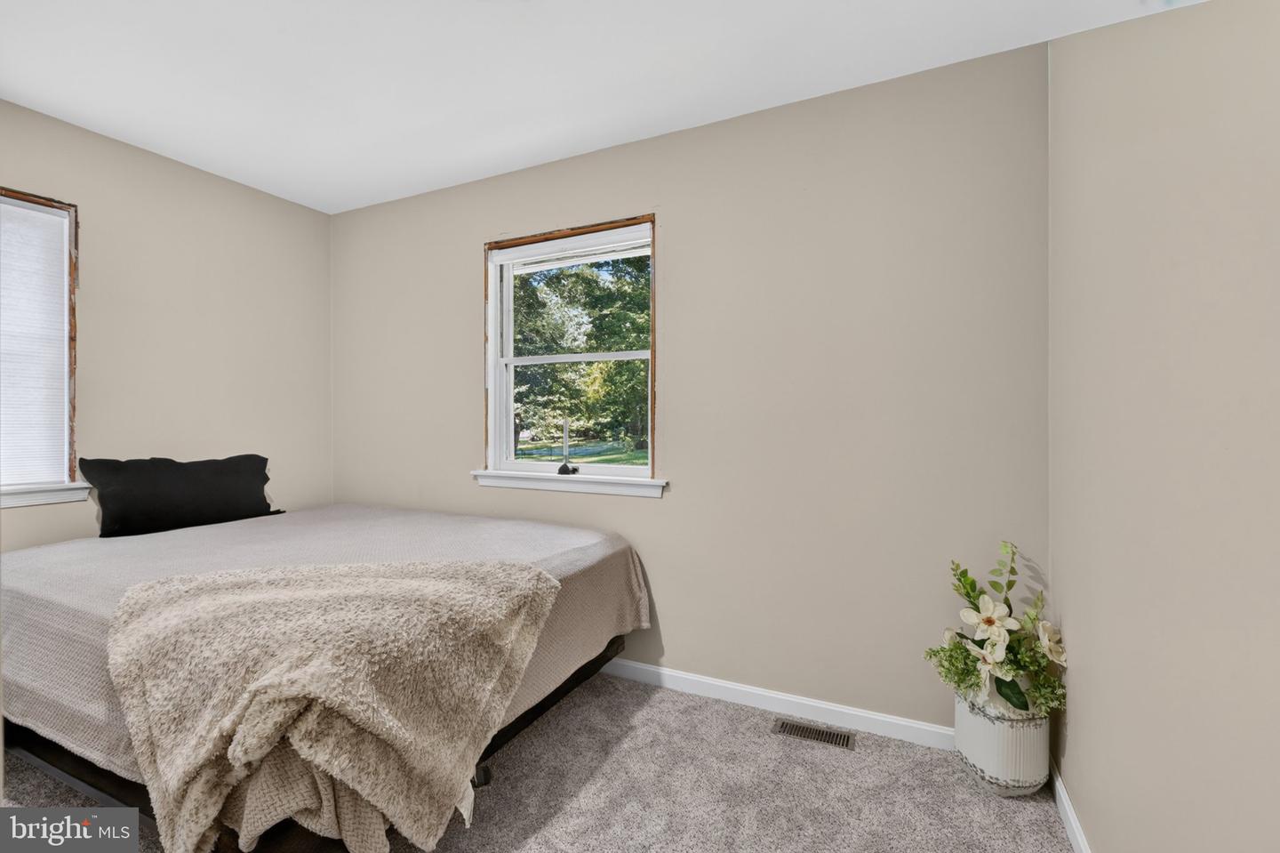 5803 Griffith Lake Dr Property Photo 21