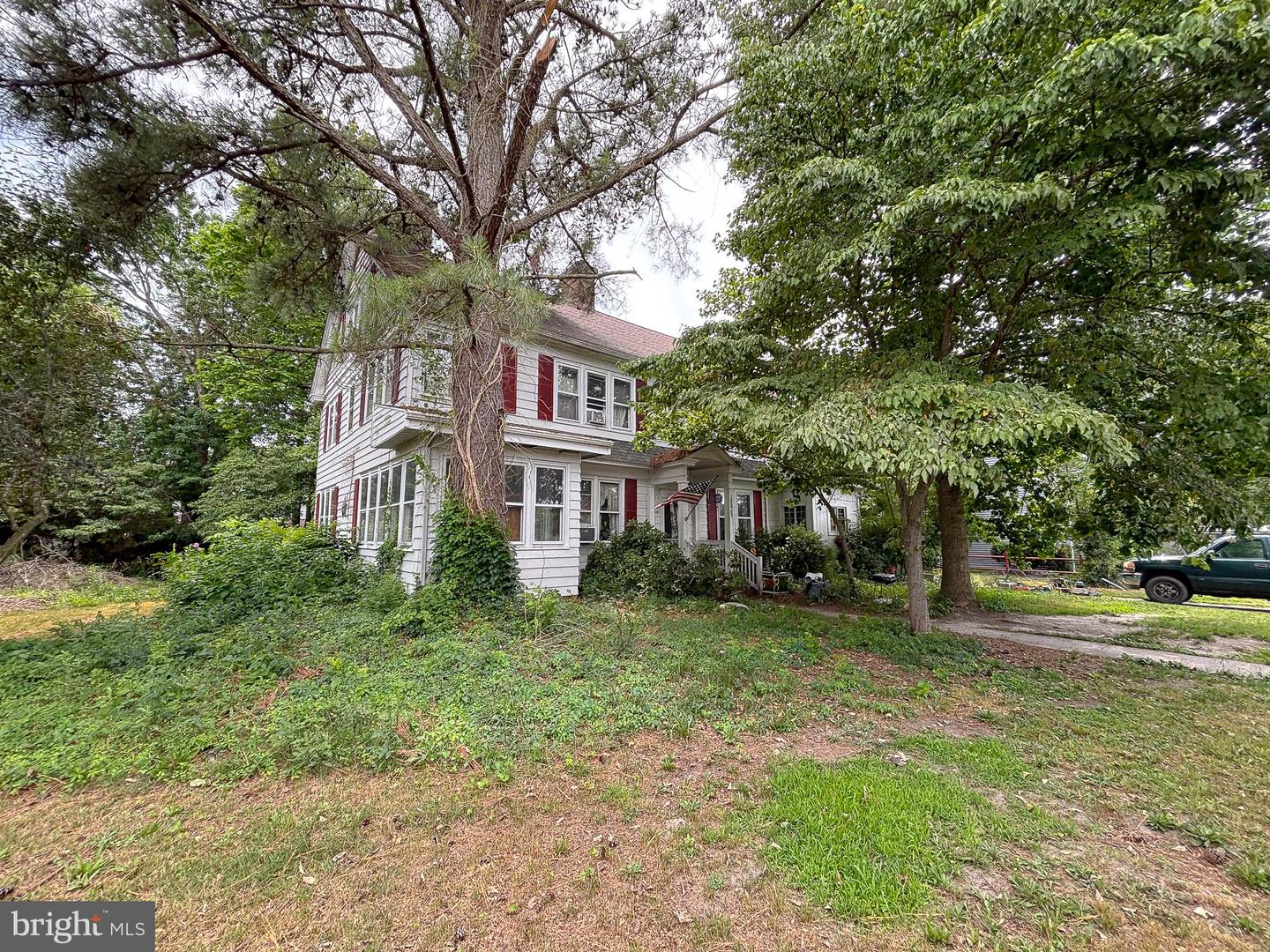 405 + 403 Main St Property Photo 1