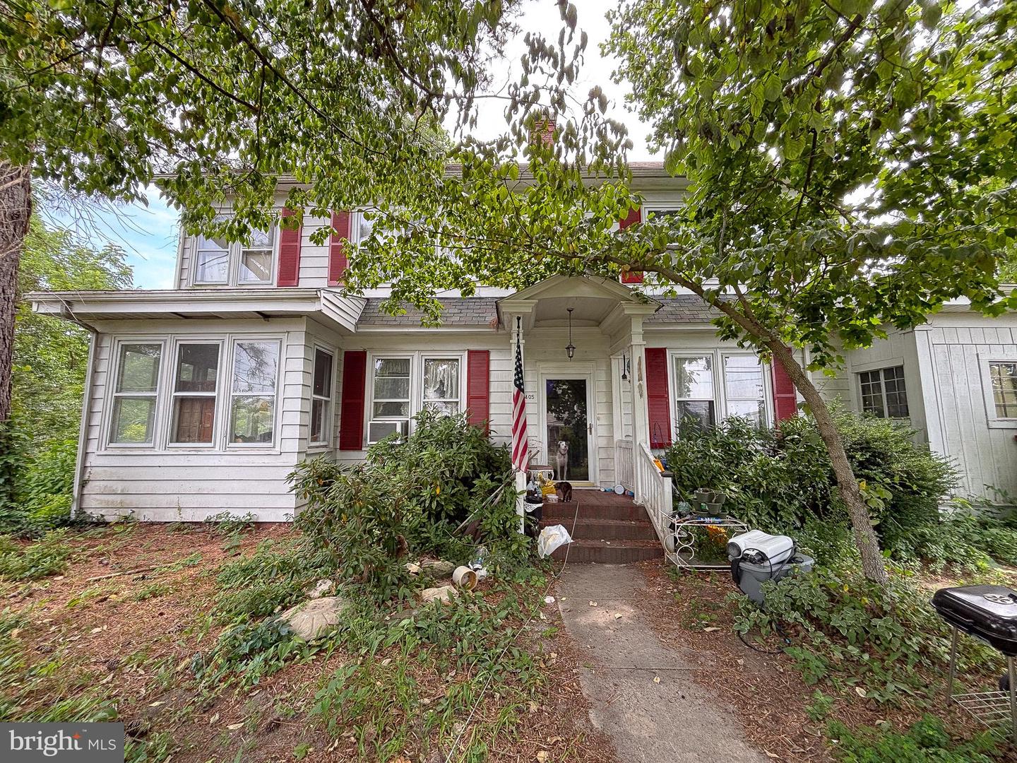 405 + 403 Main St Property Photo 3