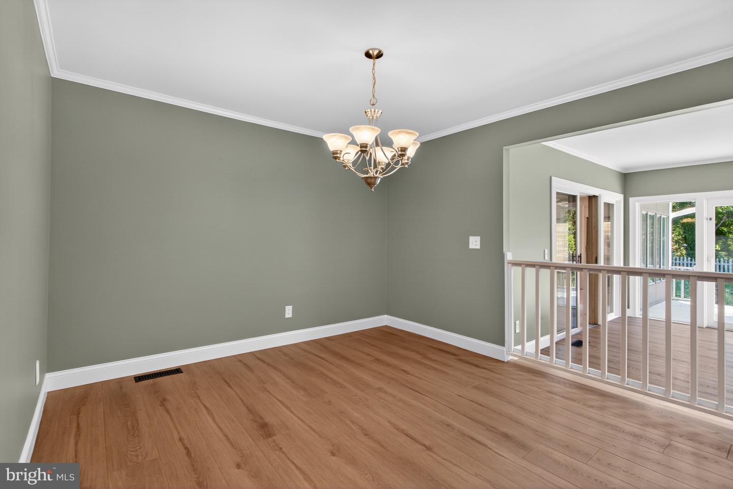 18609 Broadfield Dr Property Photo 7