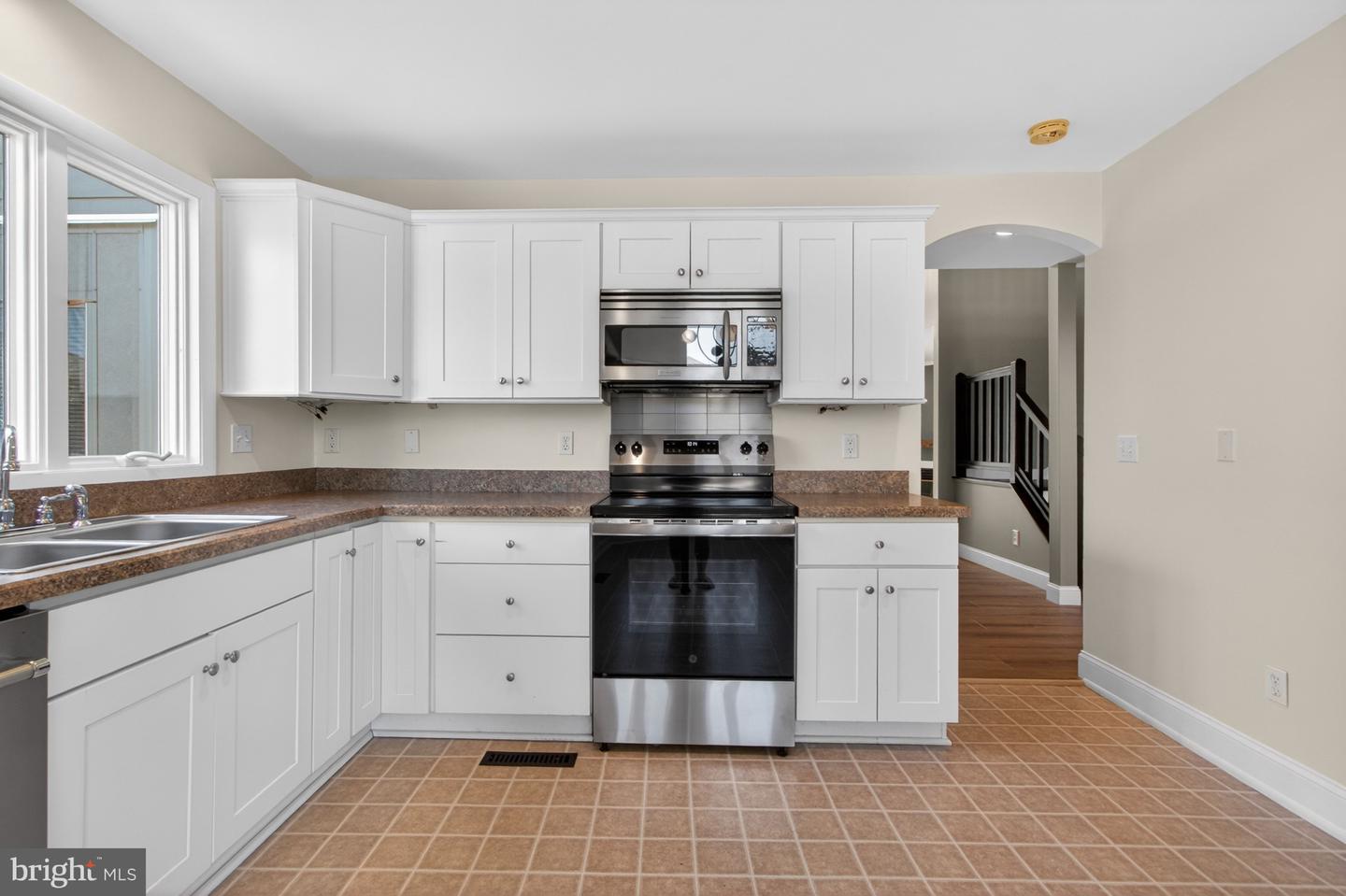 18609 Broadfield Dr Property Photo 32