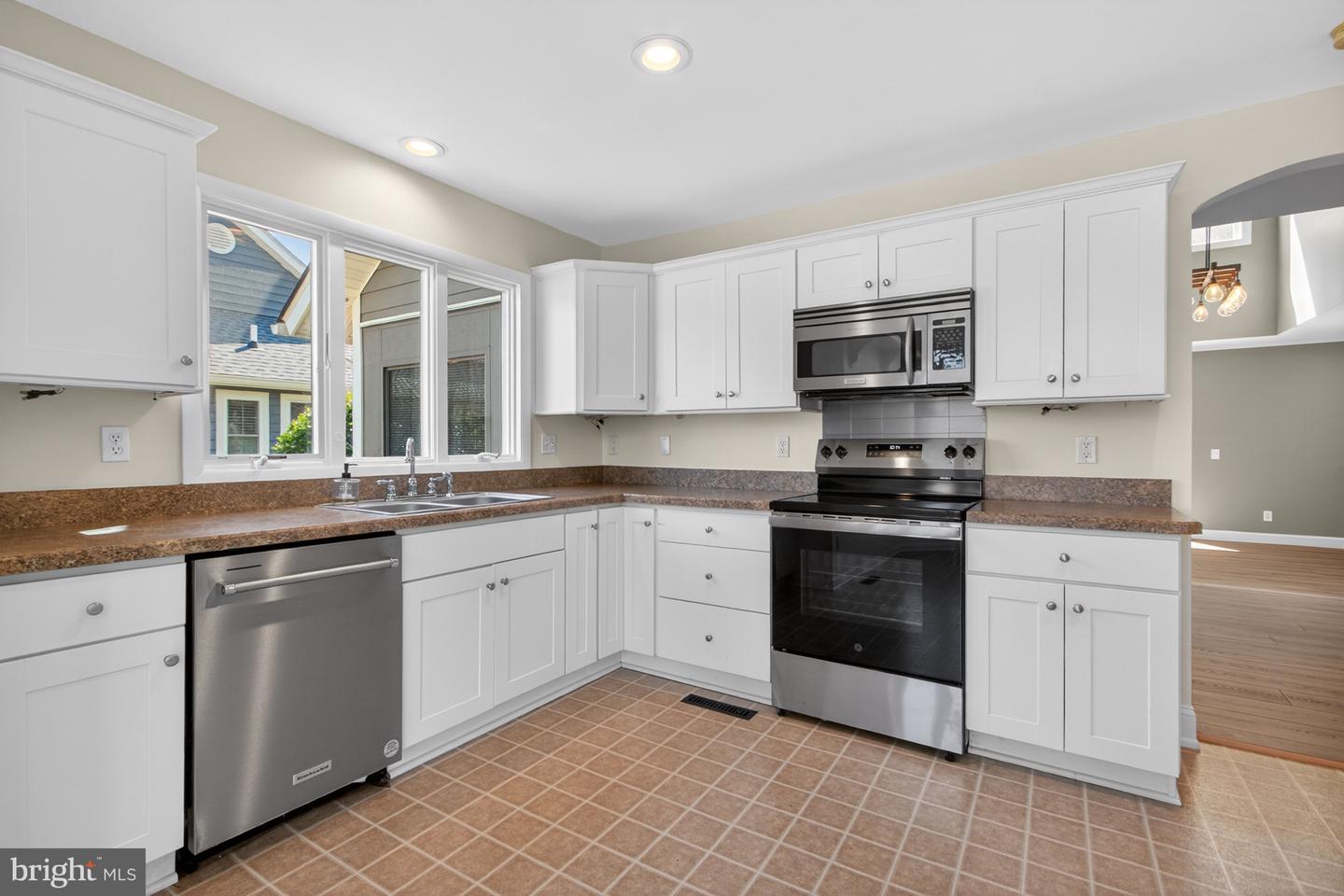 18609 Broadfield Dr Property Photo 33