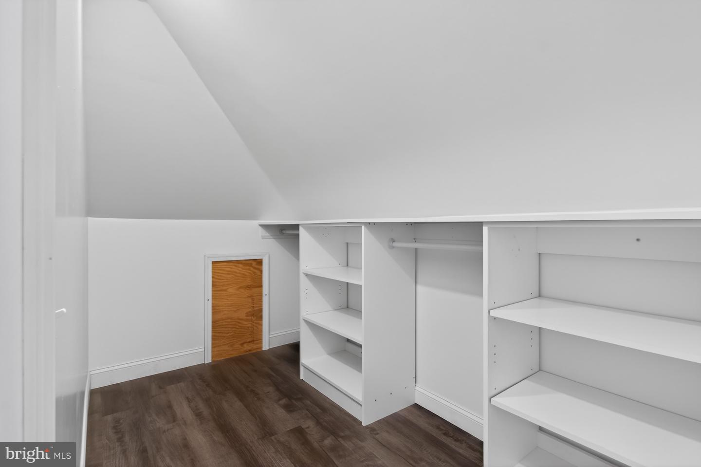 18609 Broadfield Dr Property Photo 60