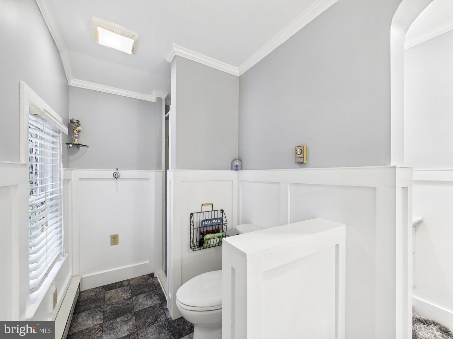 414 W Market St Property Photo 18