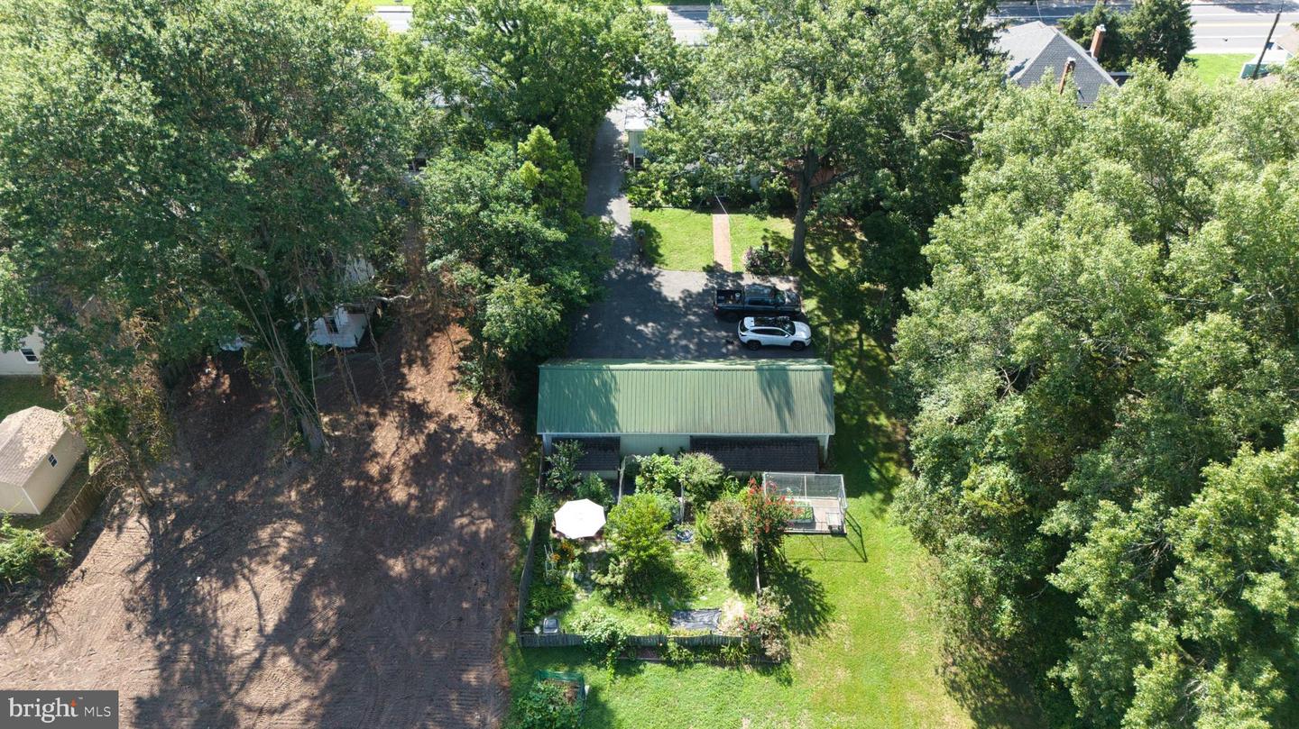 414 W Market St Property Photo 52