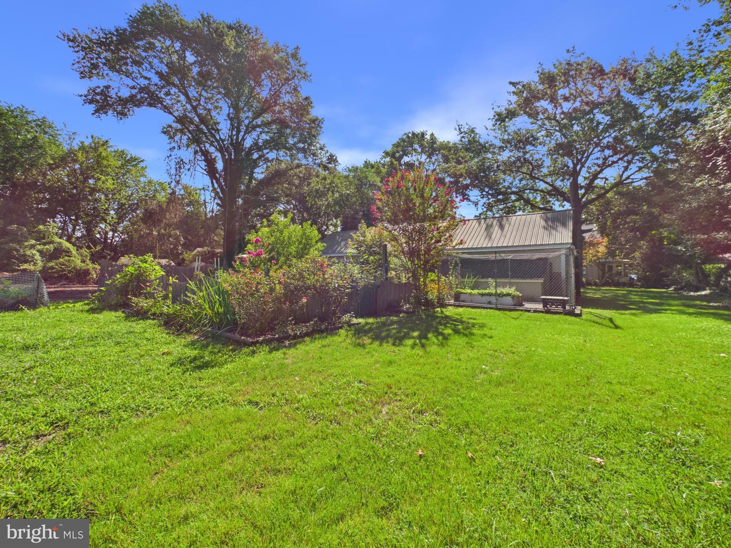 414 W Market St Property Photo 58