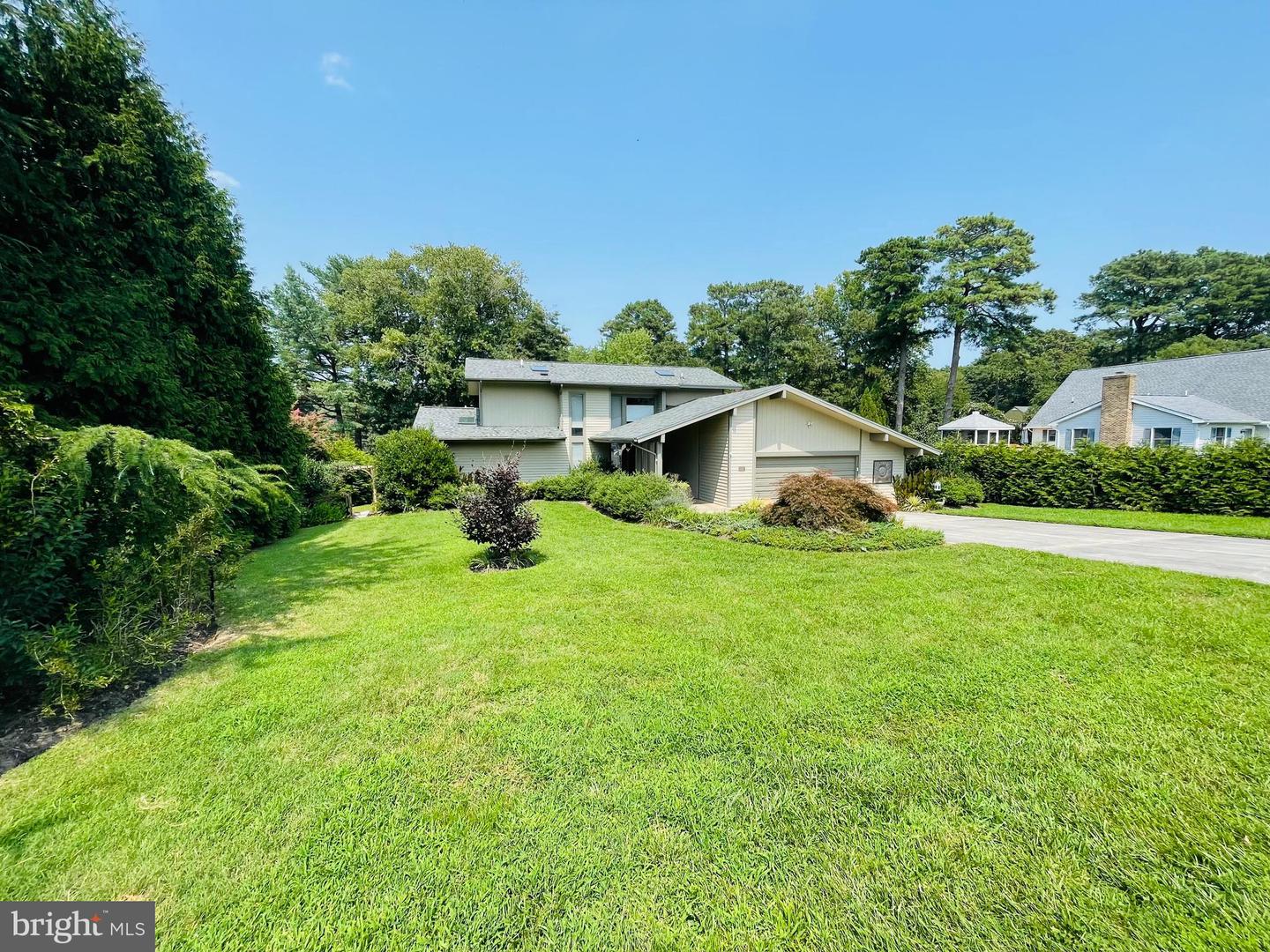 31057 Edgewater Dr Property Photo 5