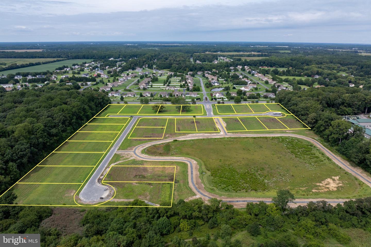 17038 Regal Dr Property Photo 2