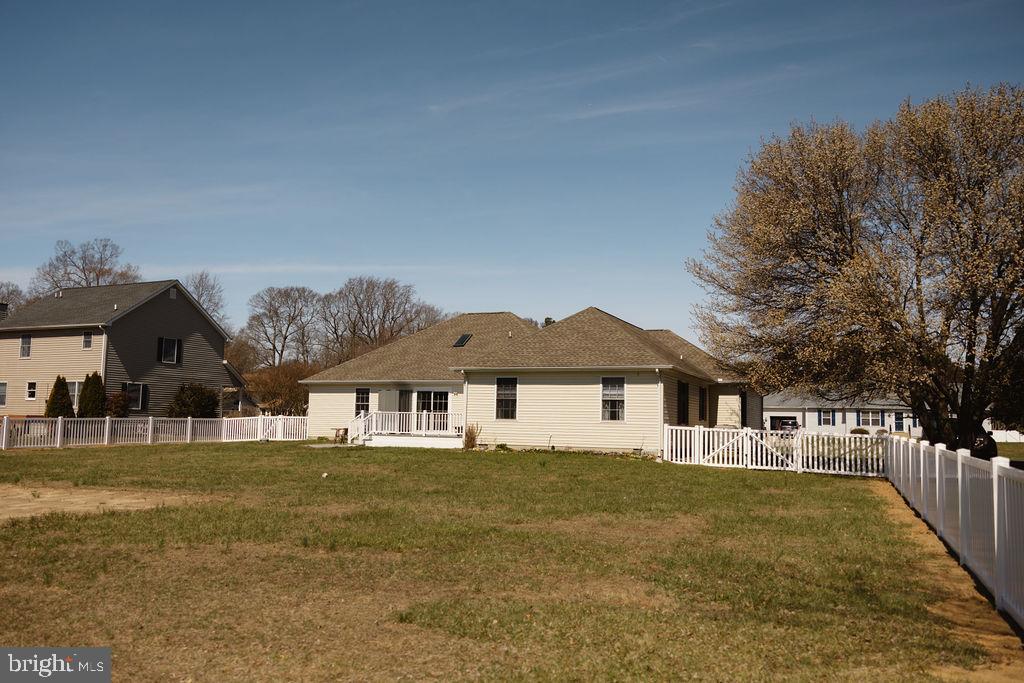 42 Deerfield Ln Property Photo 20