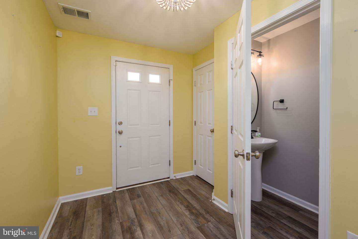 23567 Devonshire Rd Property Photo 24