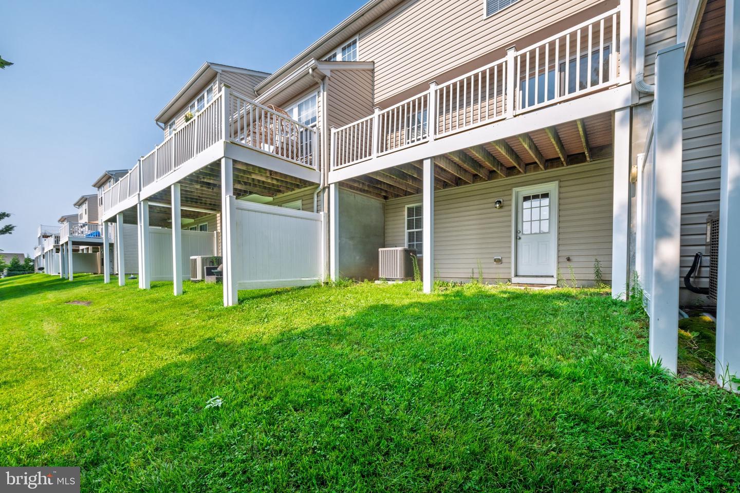 23567 Devonshire Rd Property Photo 34