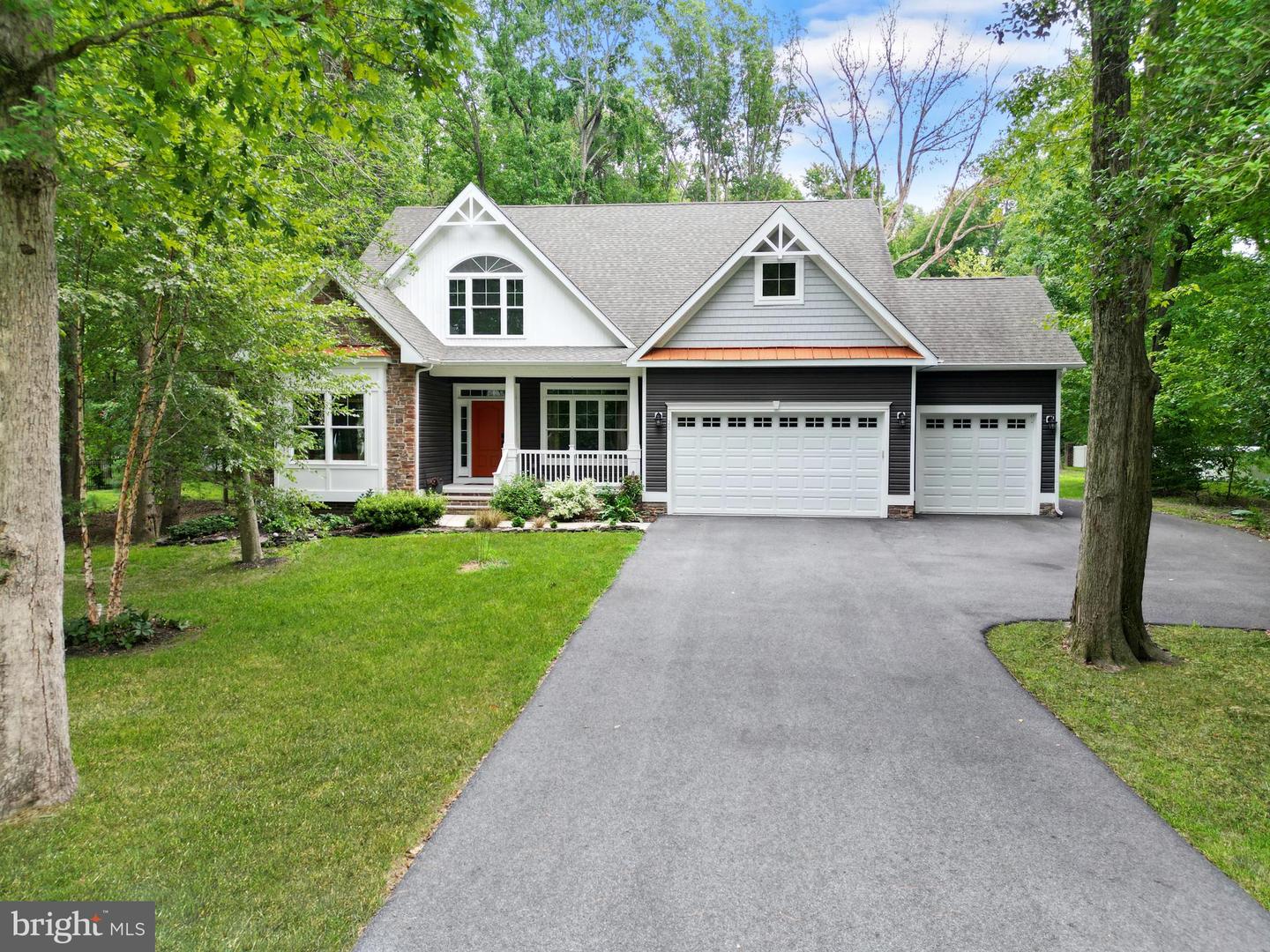 20 Parker Dr Property Photo 3