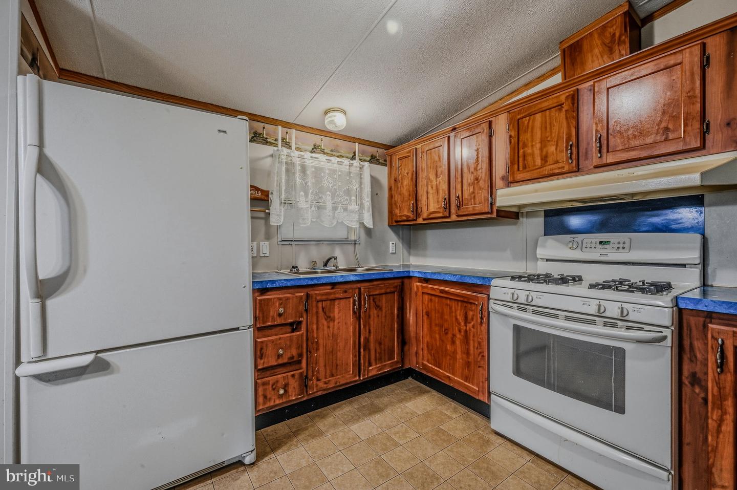 27832 Avalon Dr Property Photo 11
