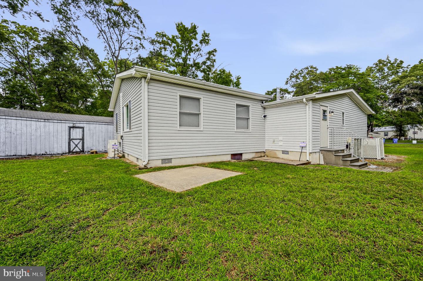 27832 Avalon Dr Property Photo 32
