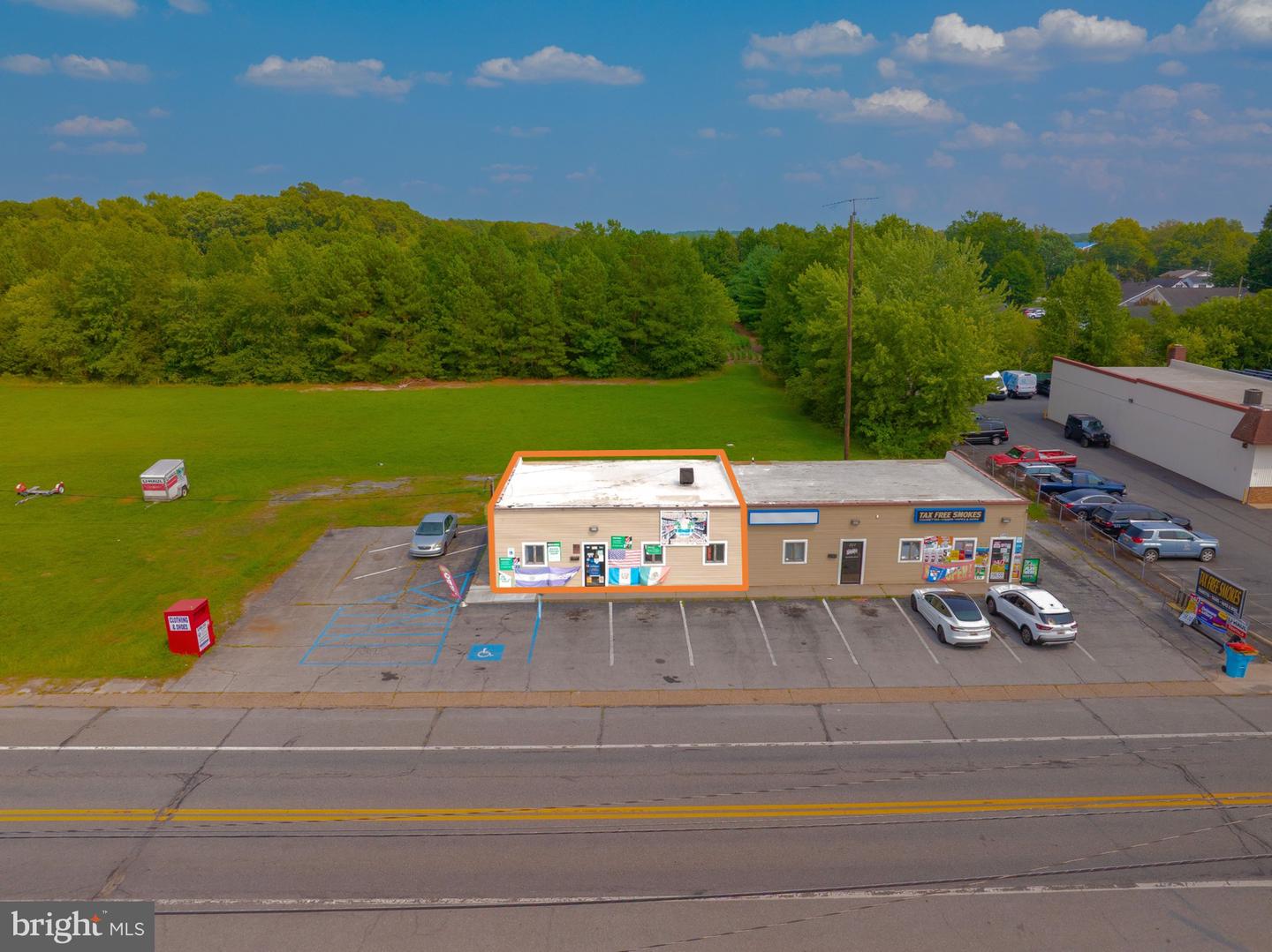 512 N Bi State Blvd Property Photo 2