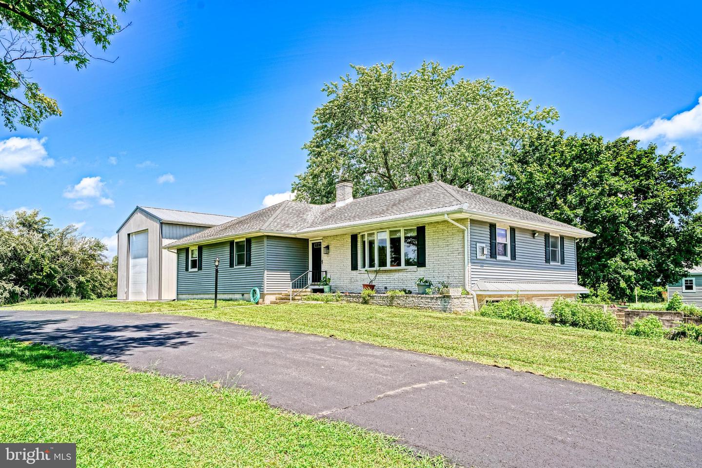 16805 Gravel Hill Rd Property Photo 1