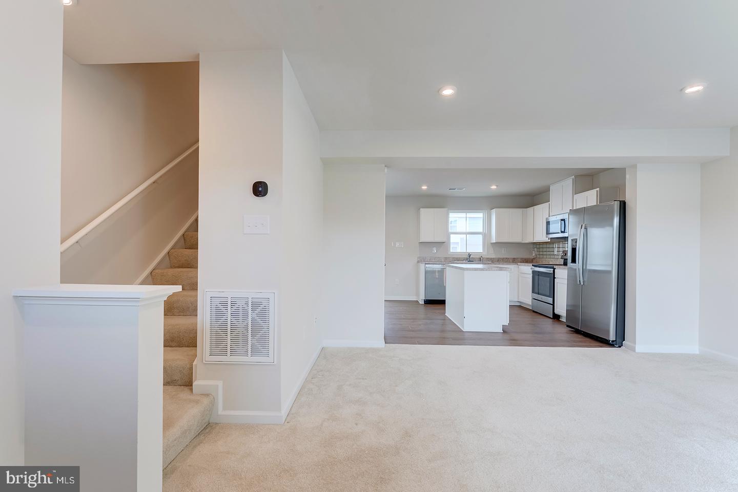 12070 Geyer Ave Property Photo 8