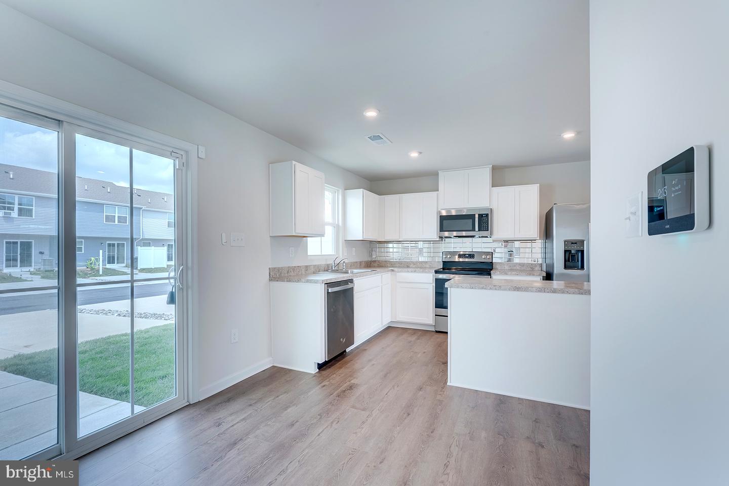 12070 Geyer Ave Property Photo 15