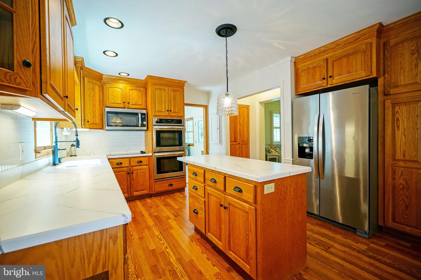 101 Oak Ln Property Photo 11