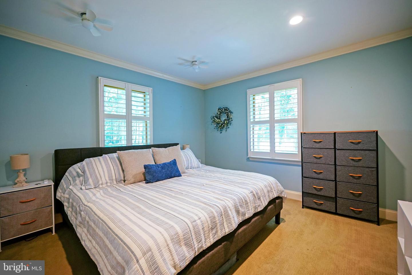 101 Oak Ln Property Photo 15
