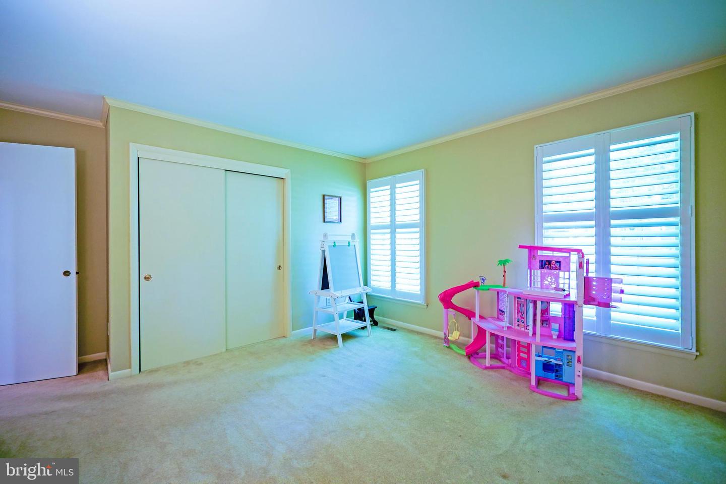 101 Oak Ln Property Photo 19
