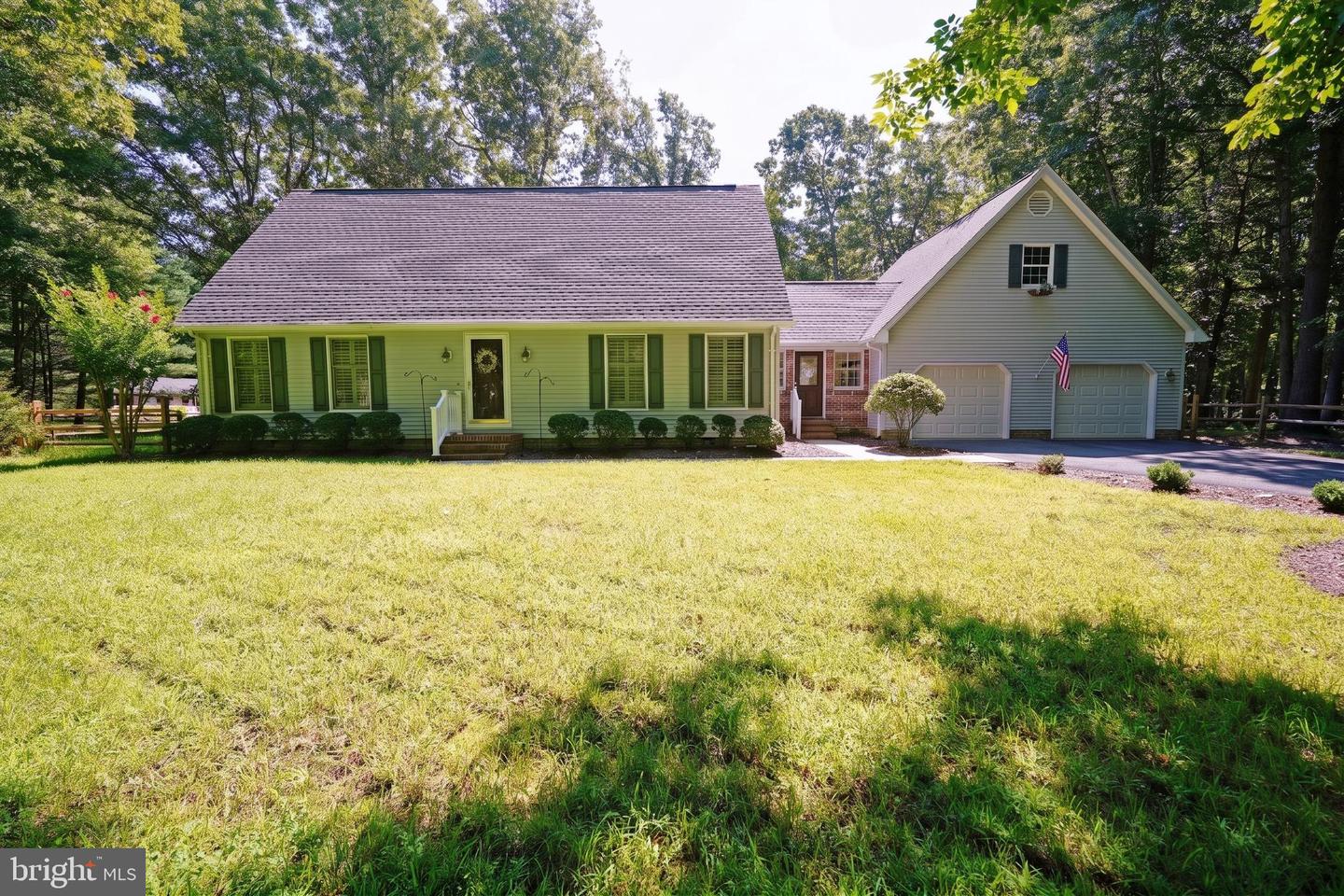 101 Oak Ln Property Photo 33