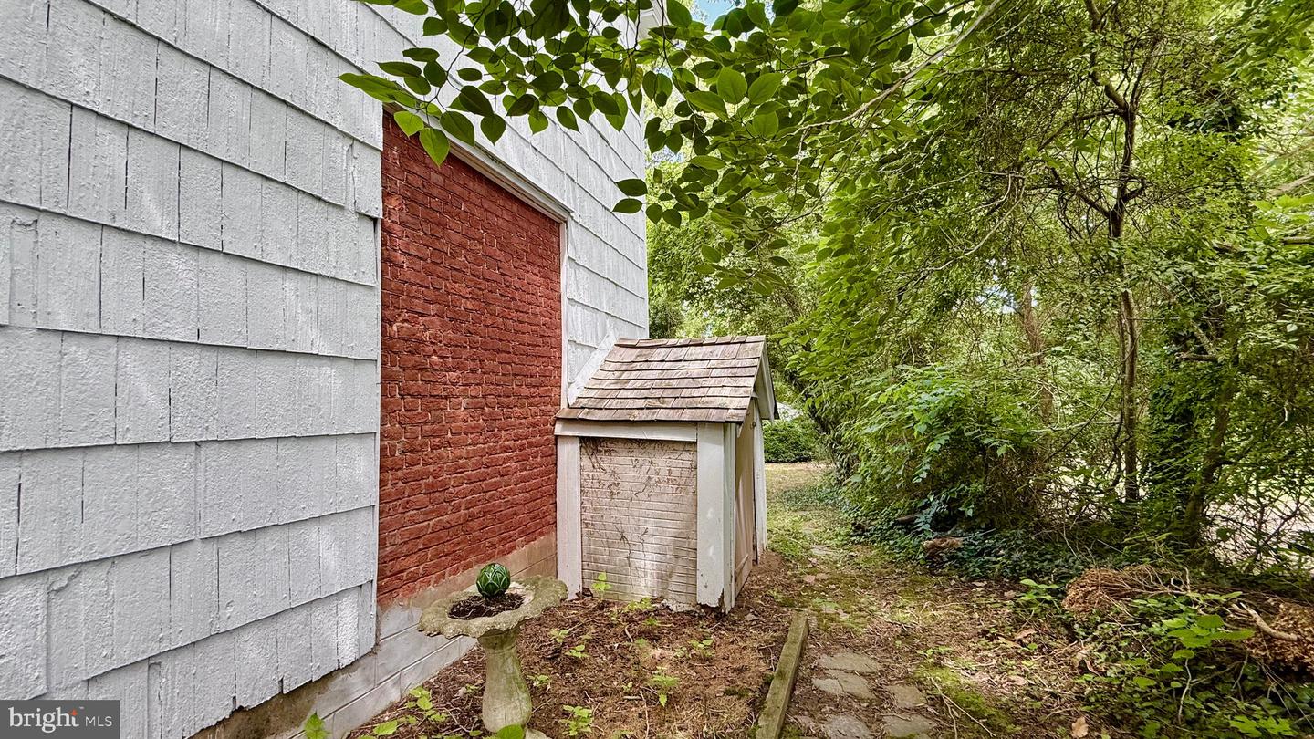 327 Union St Property Photo 86