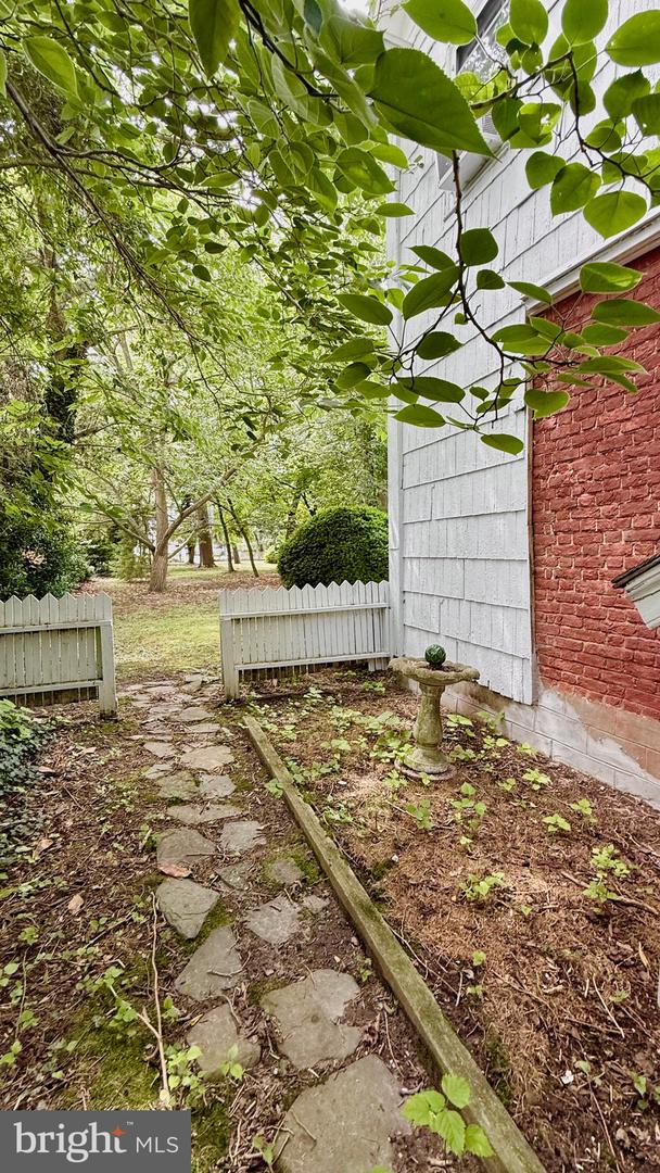 327 Union St Property Photo 87