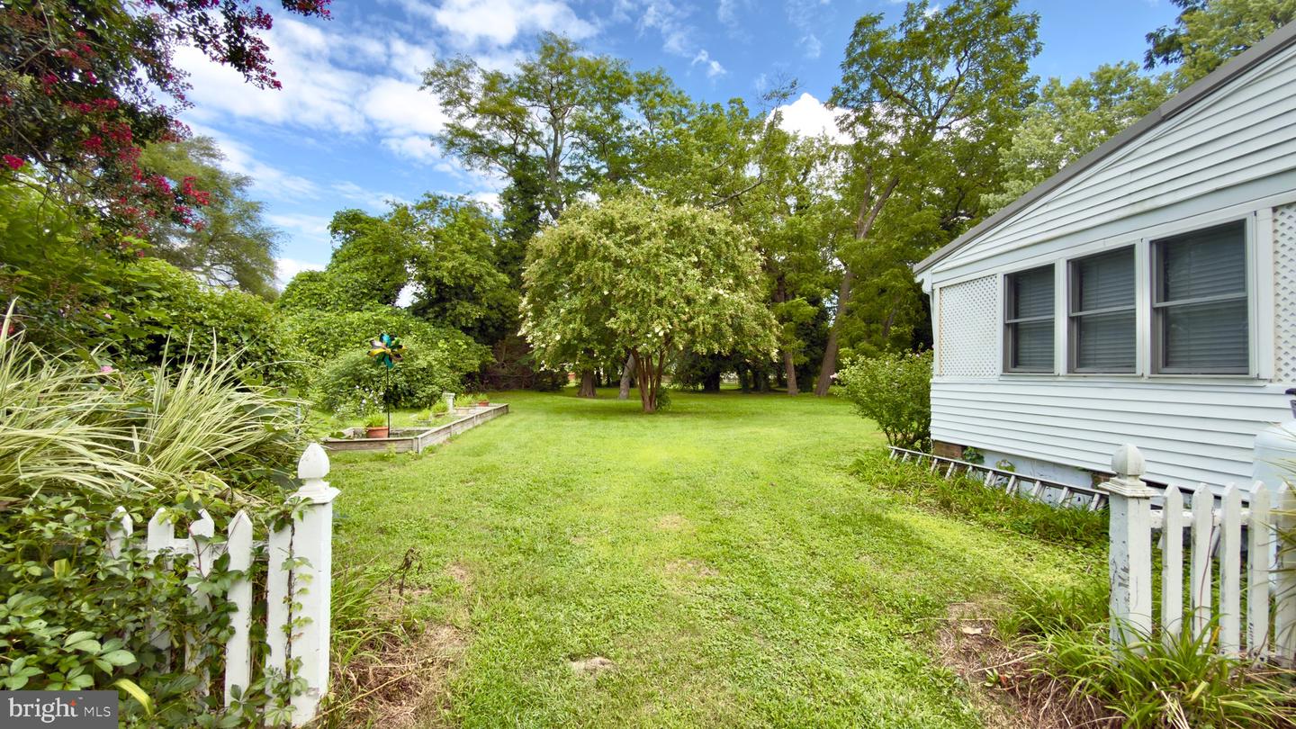327 Union St Property Photo 94
