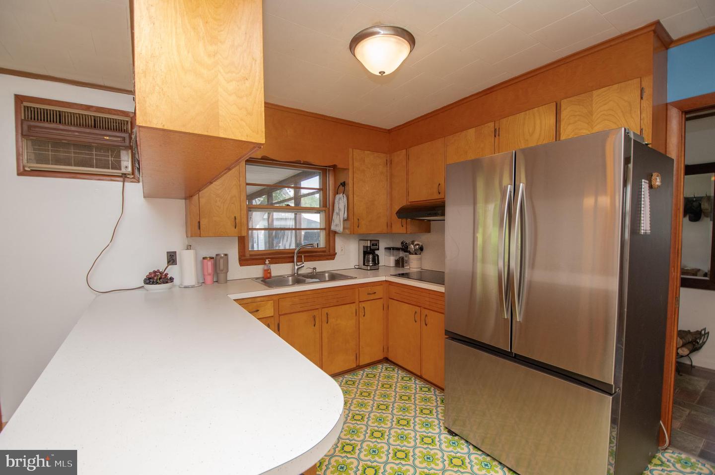 9393 Airport Rd Property Photo 7