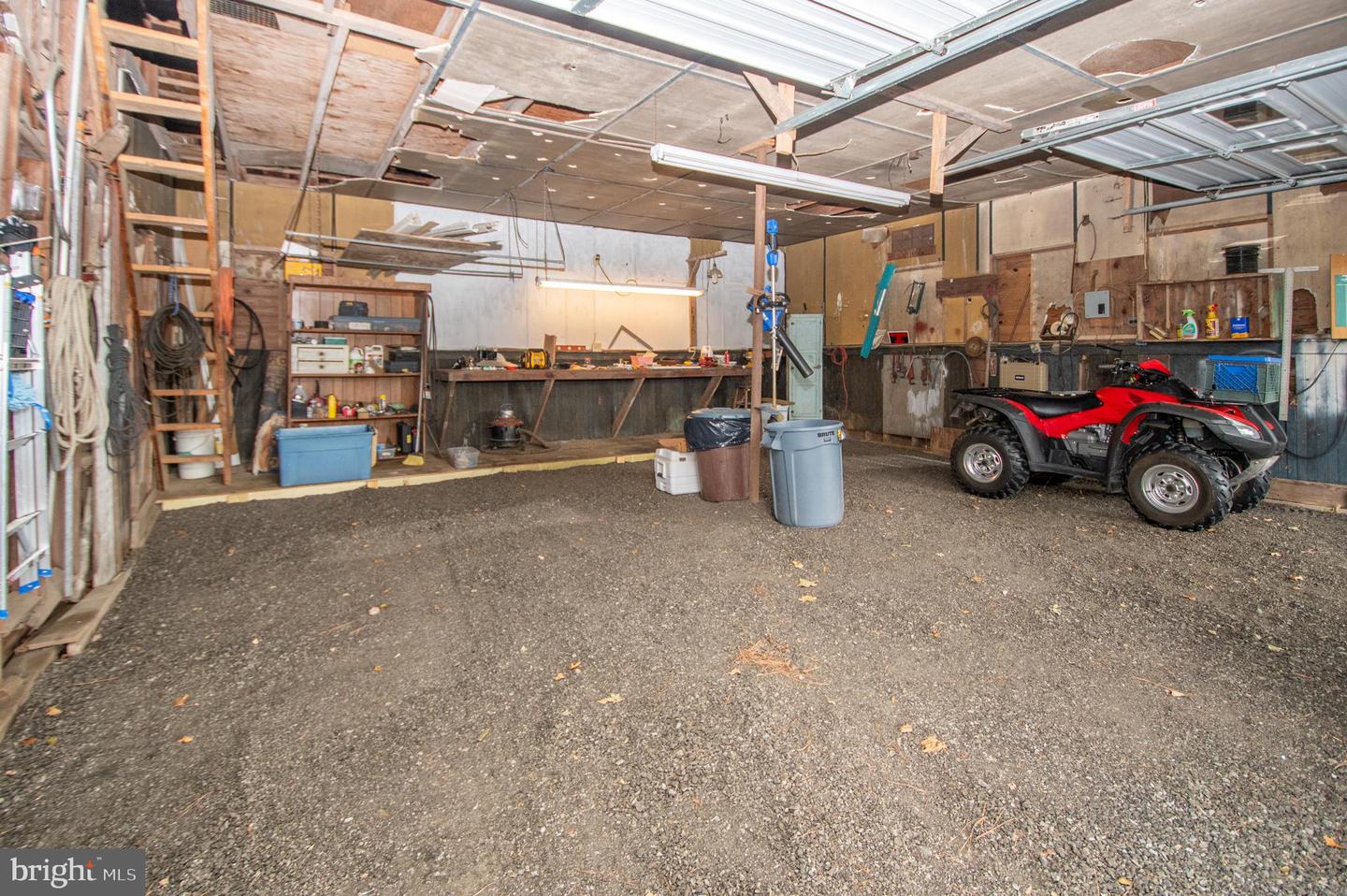 9393 Airport Rd Property Photo 20