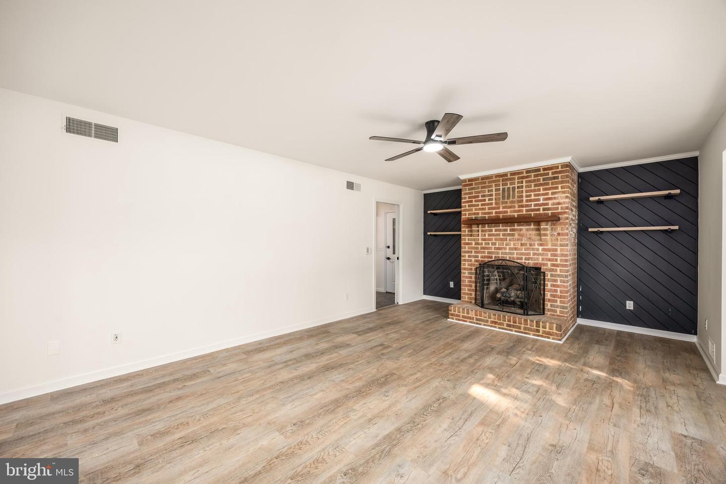 25402 Butler Mill Dr Property Photo 16