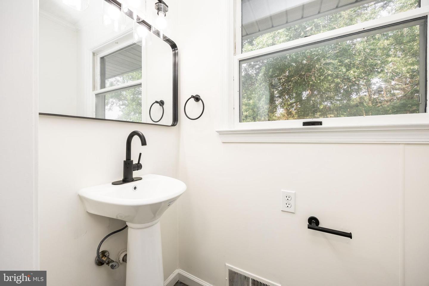 25402 Butler Mill Dr Property Photo 28