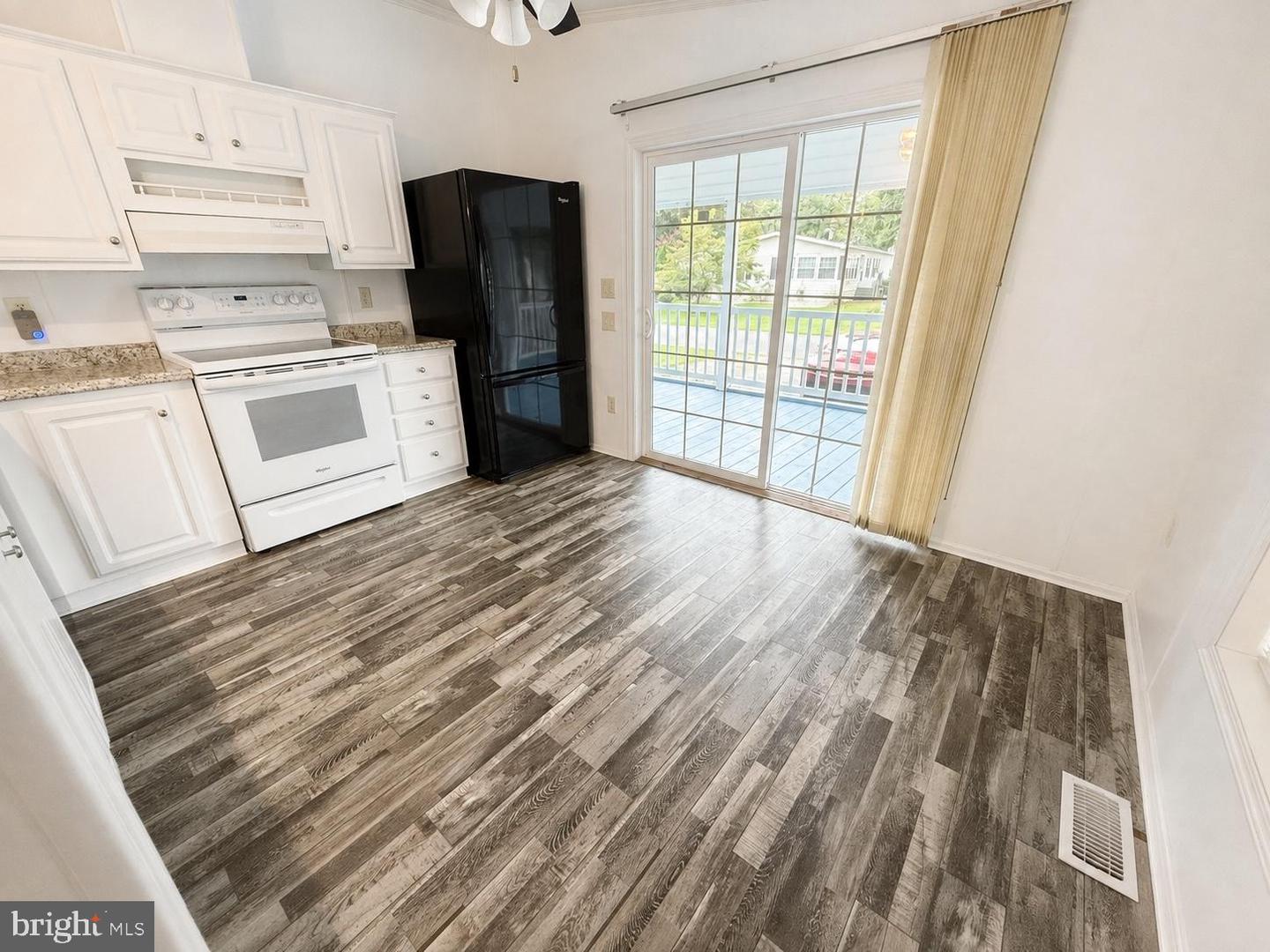 33245 Tidewater Cv #2677 Property Photo 12