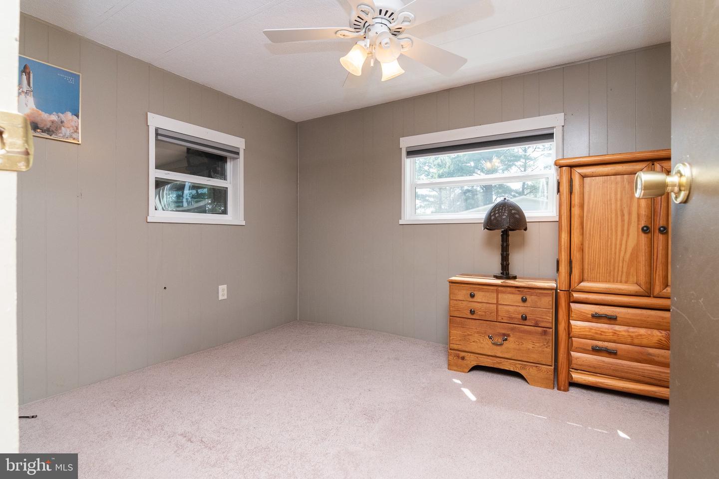 27303 Watersedge Rd Property Photo 10