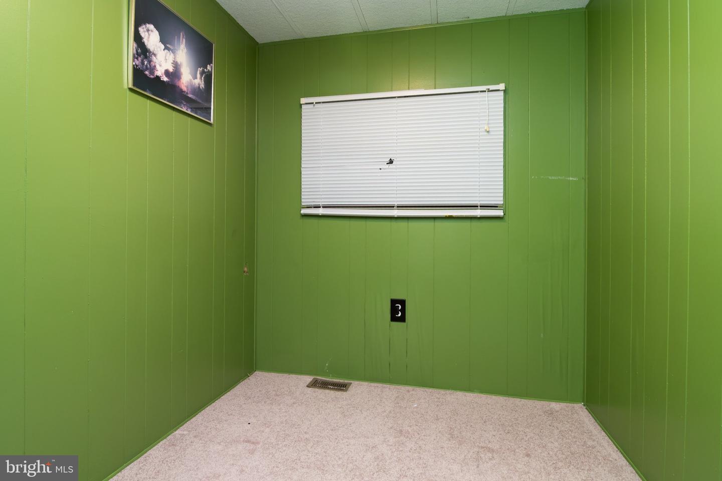 27303 Watersedge Rd Property Photo 11