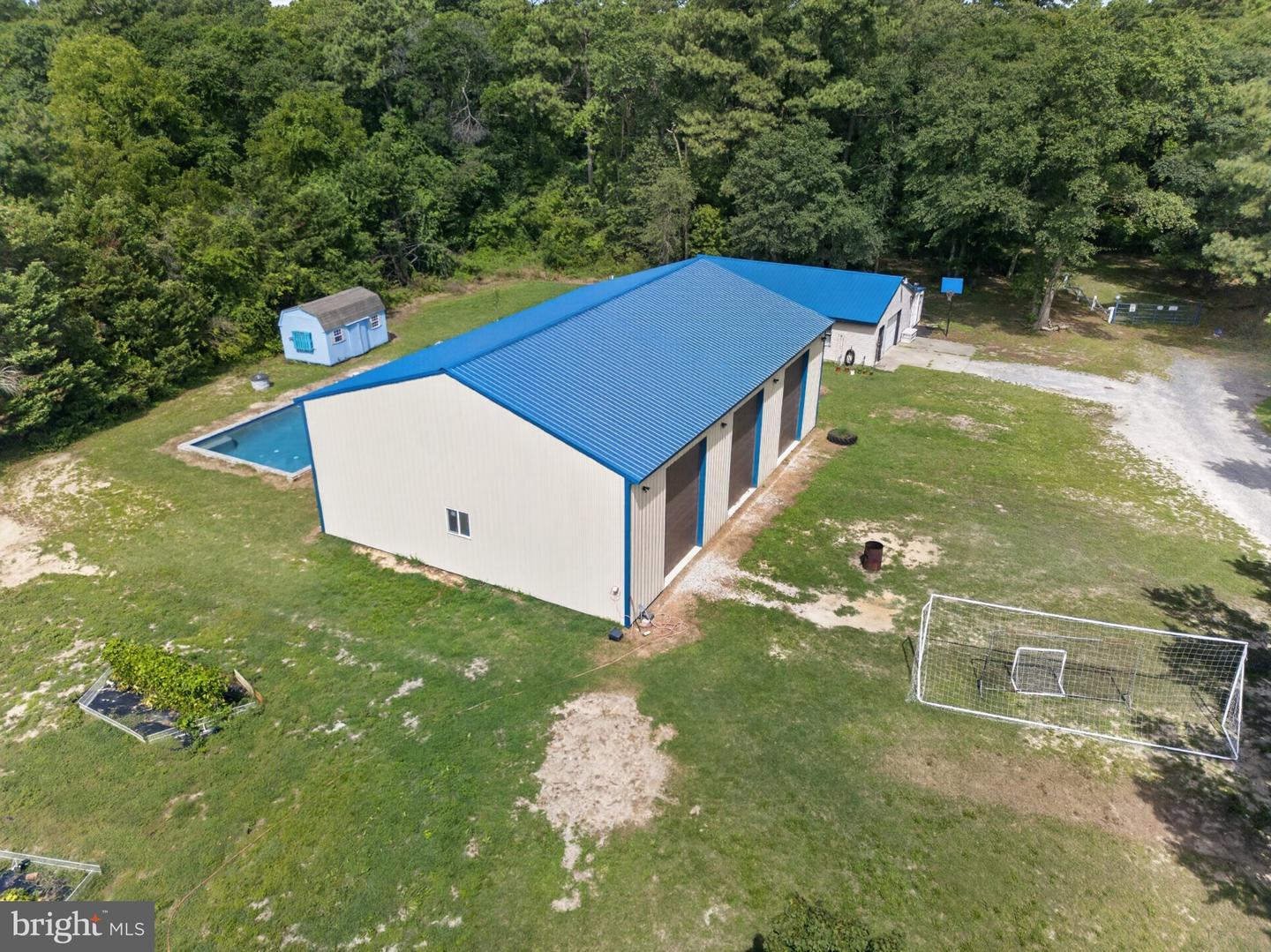 DESU2118476 Property Photo 20
