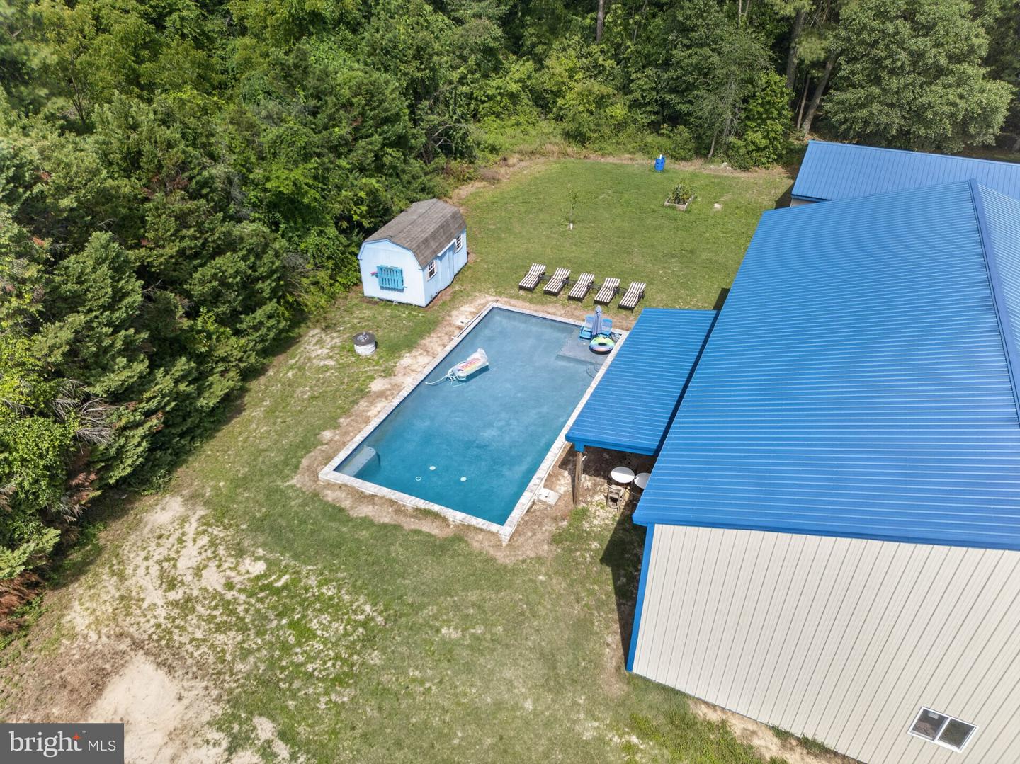 DESU2118476 Property Photo 21