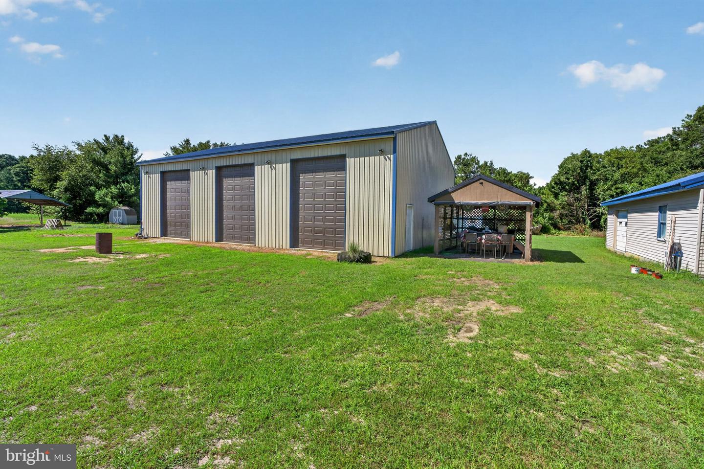 DESU2118476 Property Photo 77