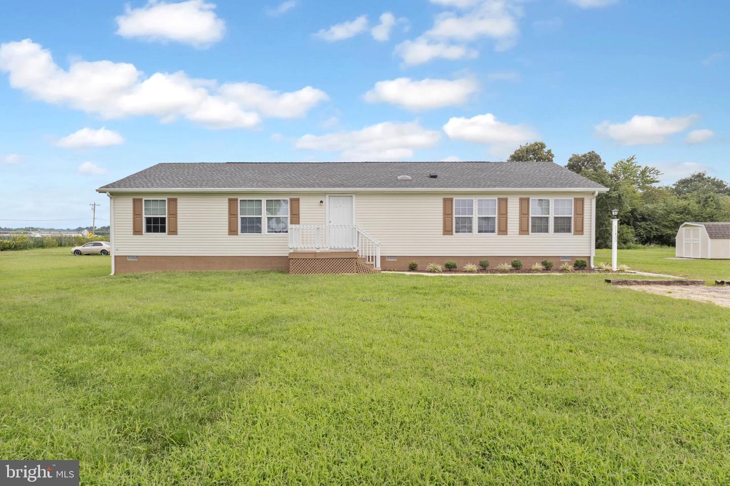 11433 Trussum Pond Rd Property Photo 1