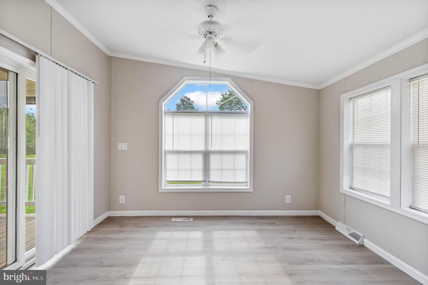 11433 Trussum Pond Rd Property Photo 6