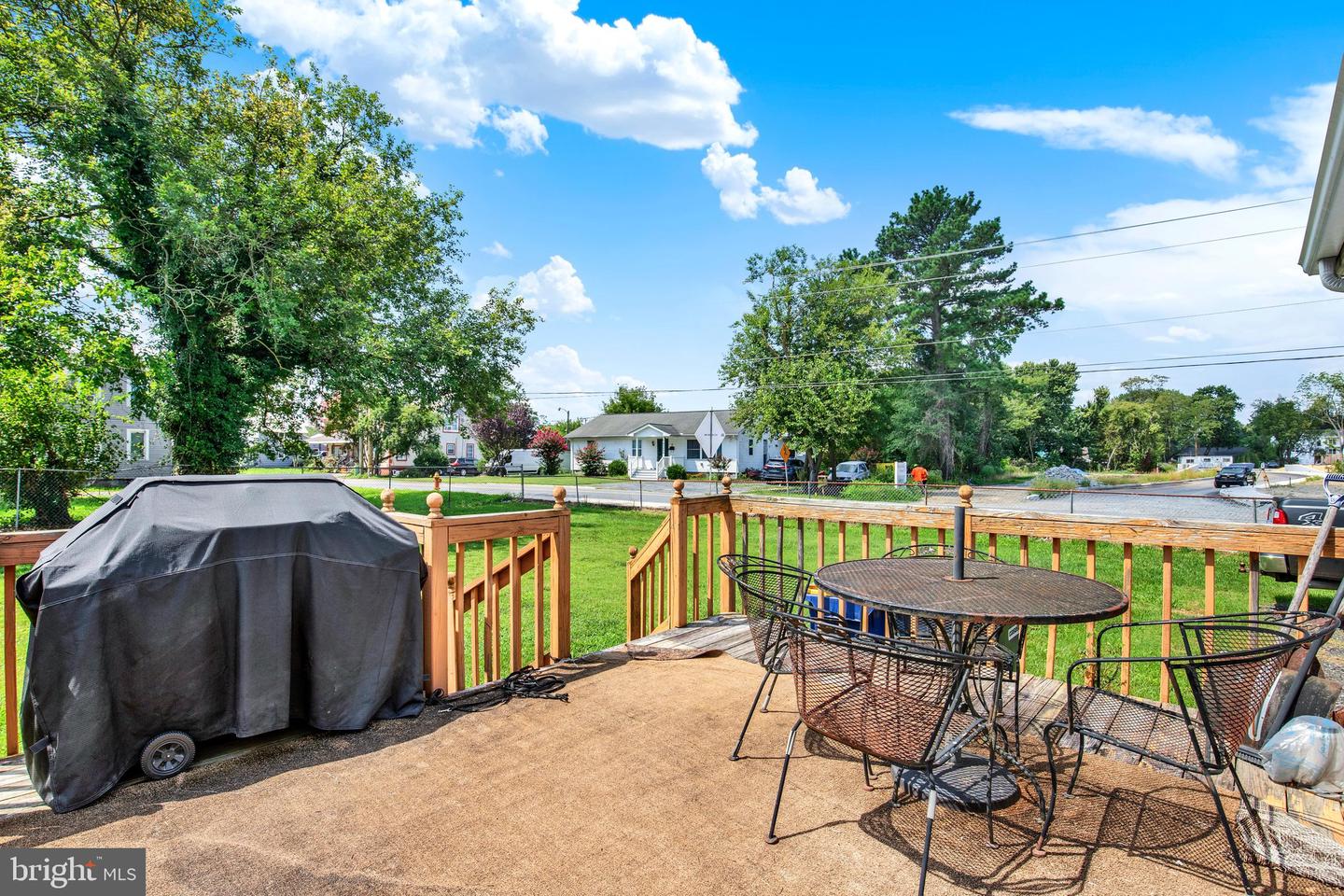 1 Waples Dr Property Photo 14