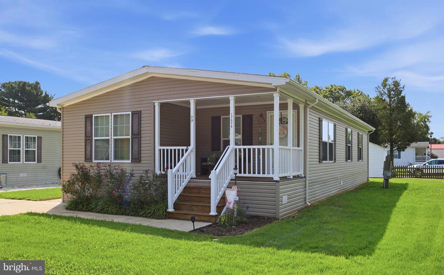 17579 Ebb Tide Dr Property Photo 1