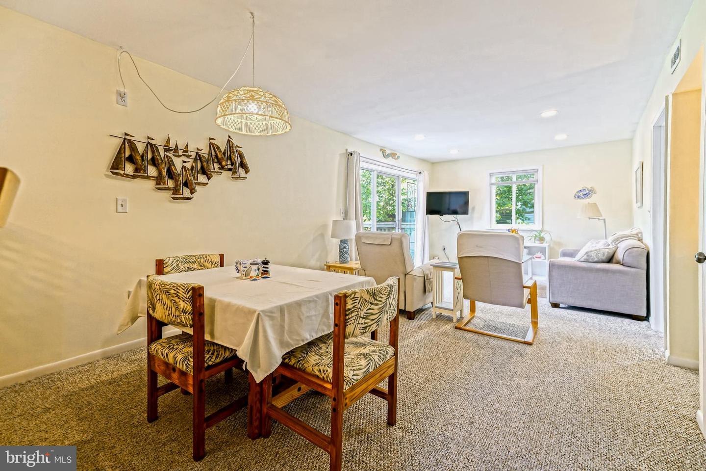 200 Henlopen Sta #301-b Property Photo 13