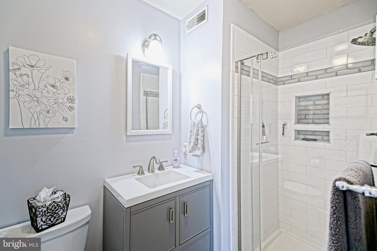 200 Henlopen Sta #301-b Property Photo 24