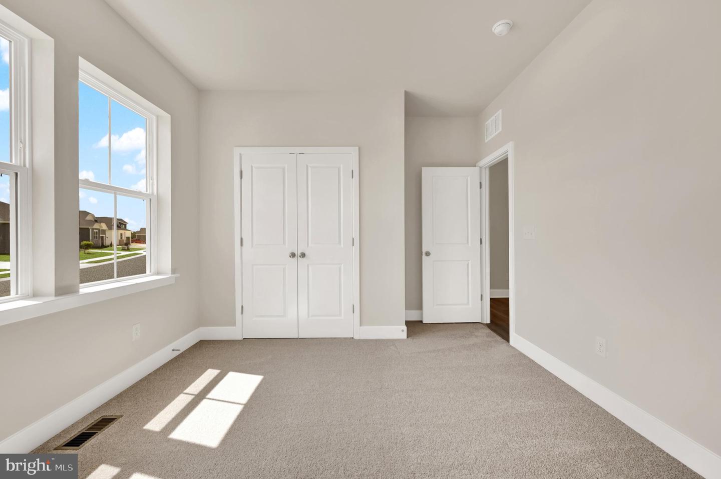 1220 Morris St Property Photo 3