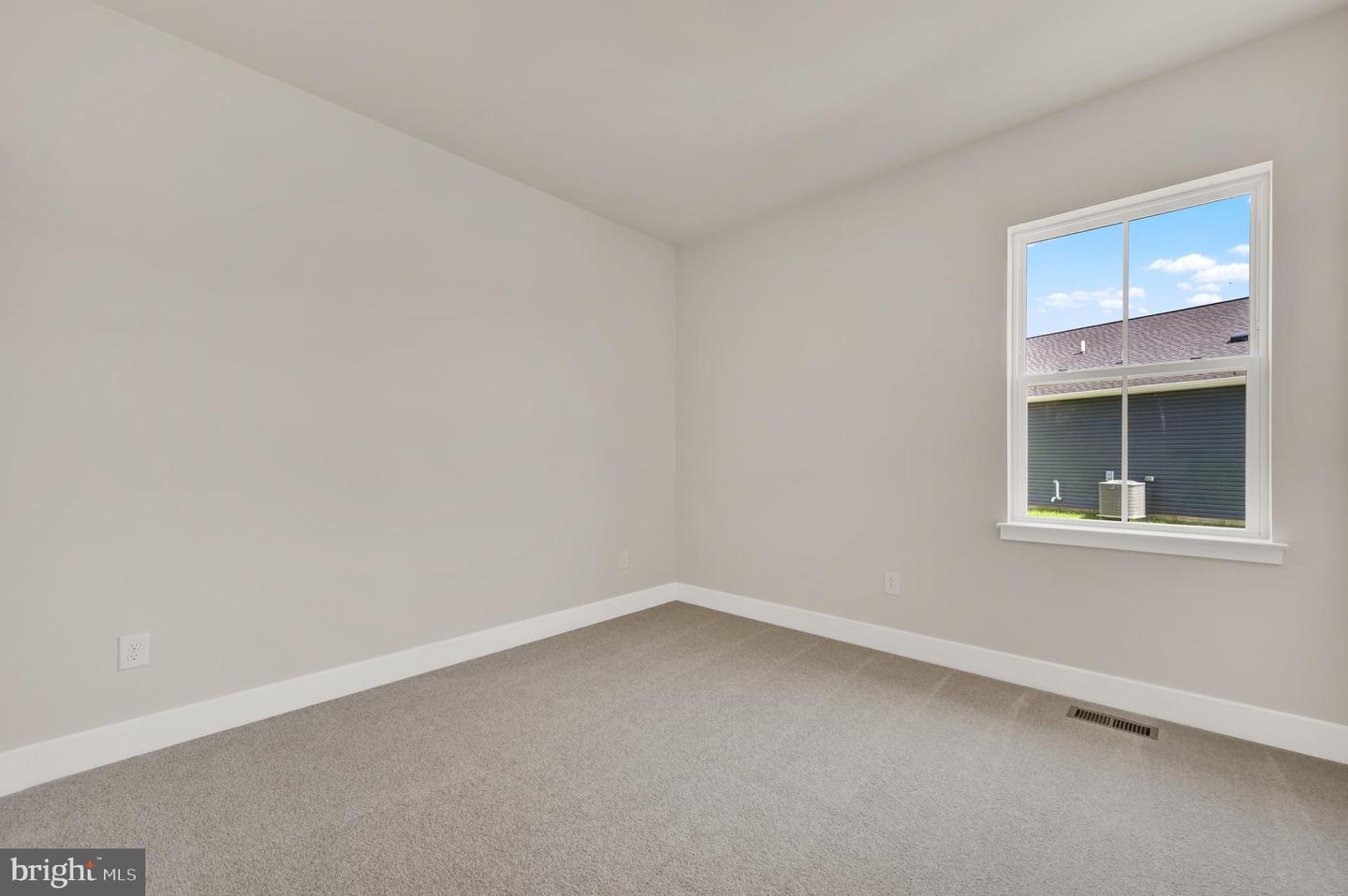 1220 Morris St Property Photo 5