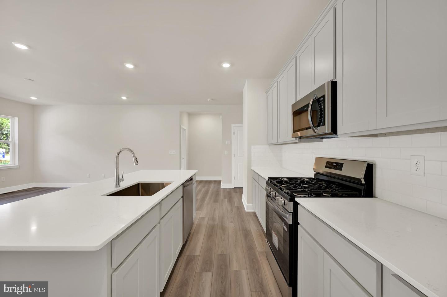 1220 Morris St Property Photo 10