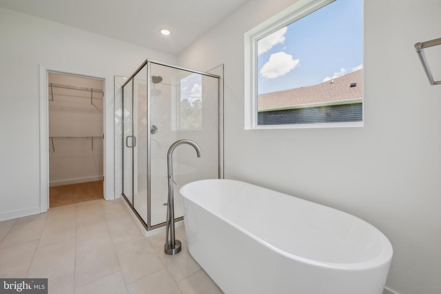 36789 West Old Gate Dr Property Photo 8